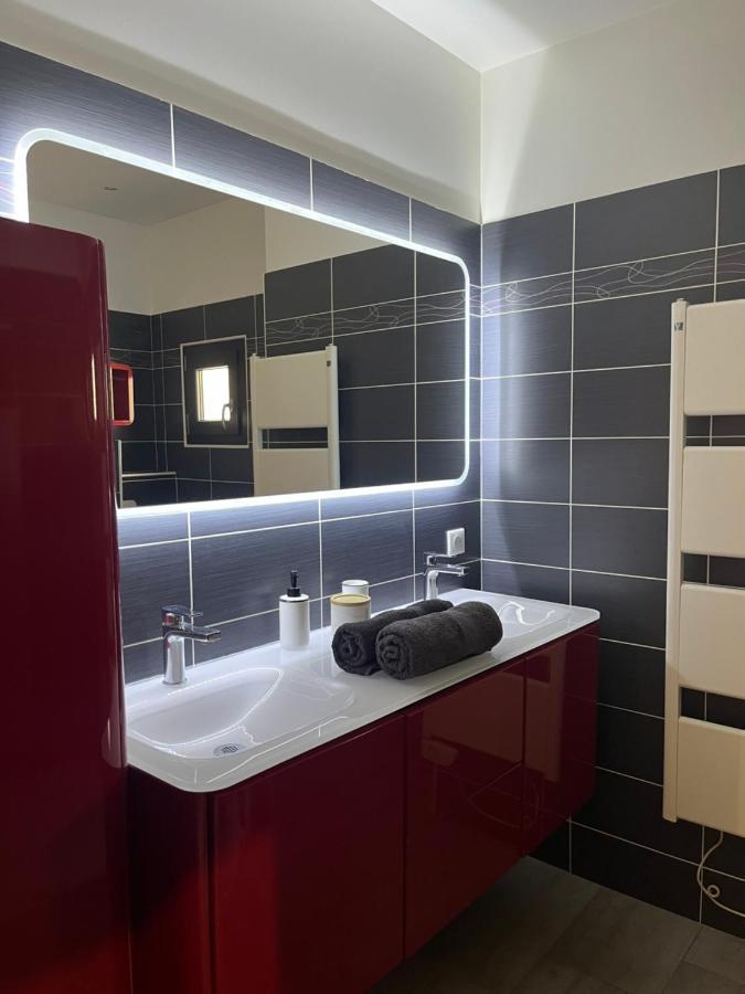 Logement Prive A Proximite Du Mont Ventoux カルパントラ エクステリア 写真